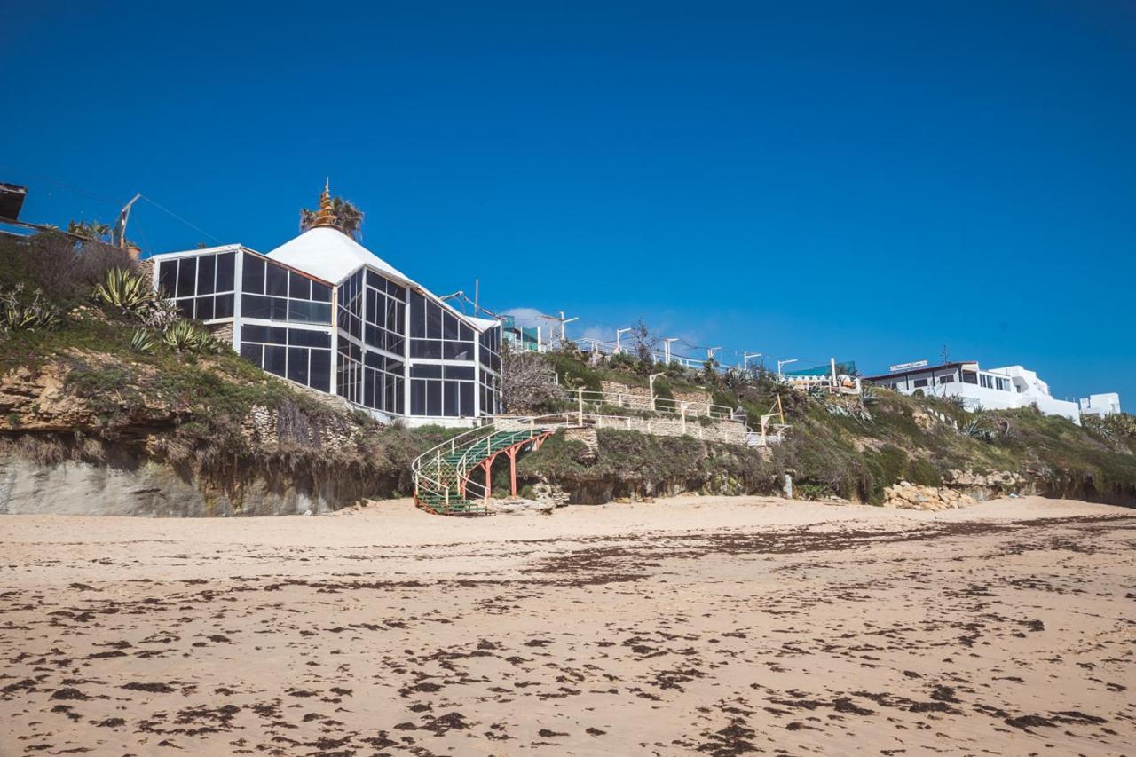 Dúplex con piscina, garaje y jardín, frente a la playa de los Caños de Meca. Exterior foto
